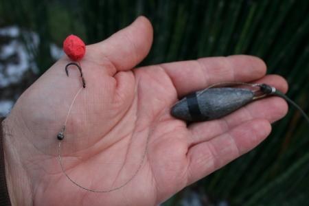 Trucuri: Plumbi lipiti cu banda adeziva. Plumbi mici